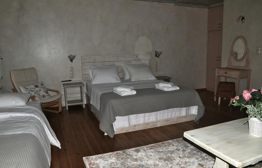 Pantheon Hotel Papingo Buitenkant foto
