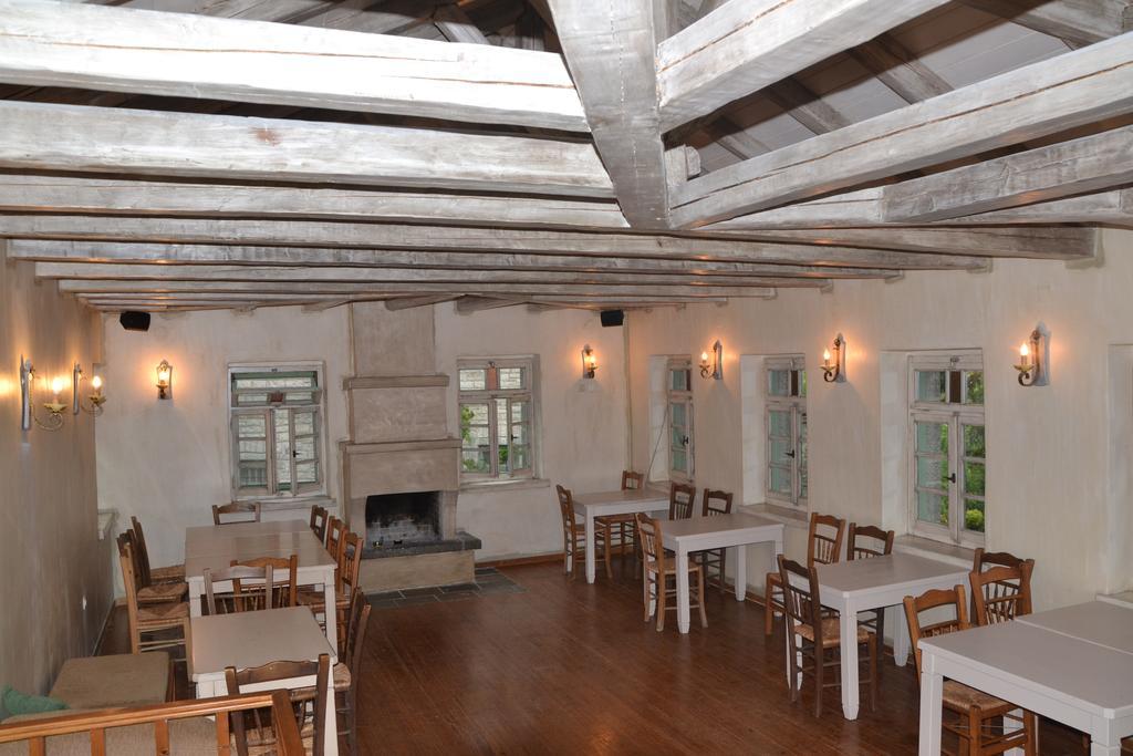 Pantheon Hotel Papingo Buitenkant foto