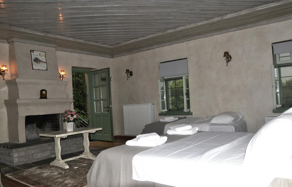 Pantheon Hotel Papingo Buitenkant foto