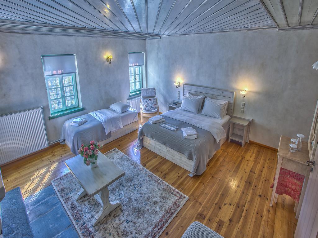 Pantheon Hotel Papingo Buitenkant foto