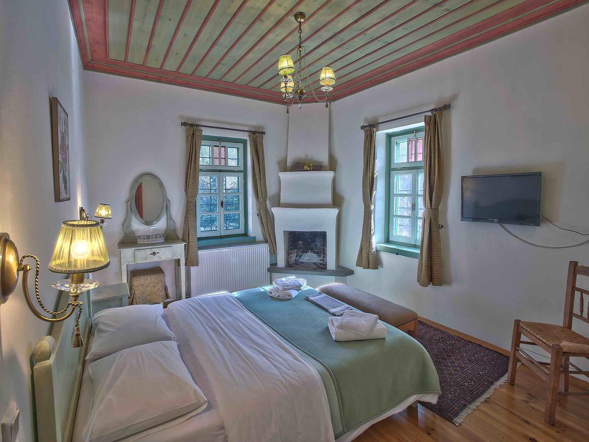 Pantheon Hotel Papingo Buitenkant foto