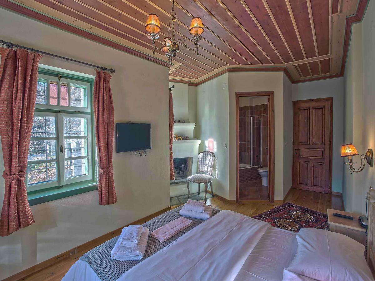 Pantheon Hotel Papingo Buitenkant foto