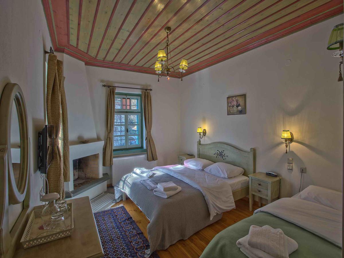 Pantheon Hotel Papingo Buitenkant foto