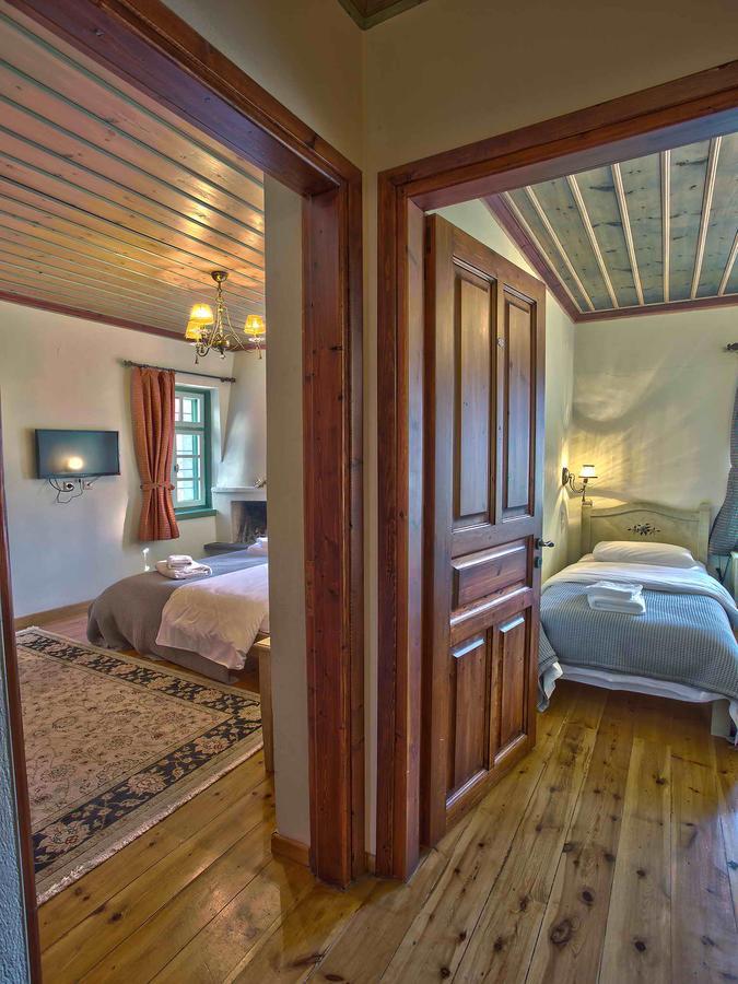 Pantheon Hotel Papingo Buitenkant foto