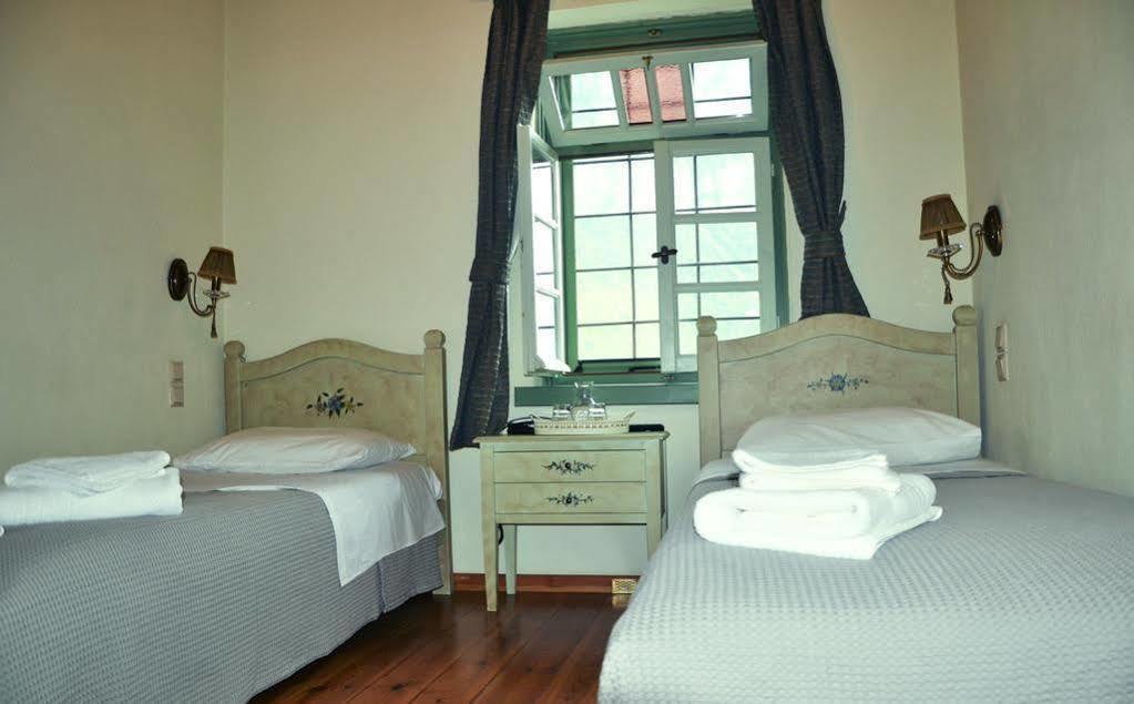 Pantheon Hotel Papingo Buitenkant foto